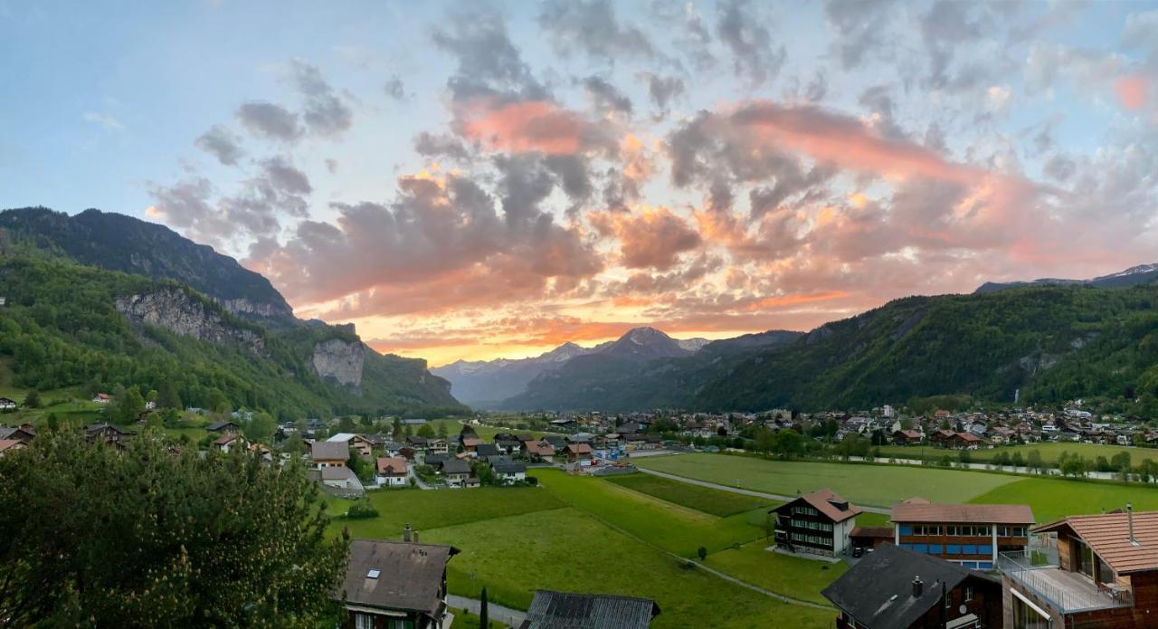 Appartement Aareschlucht- Grandiose Aussicht Fuer 2-6 Pers. Meiringen Eksteriør bilde